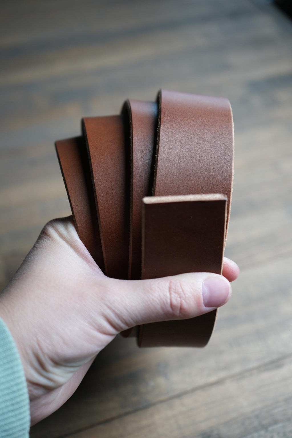 Brown Veg Tanned Bridle Leather 12-14oz American Hides Tanned in America Premium Leather Straps with Beveled Edges Ready for Belt Making