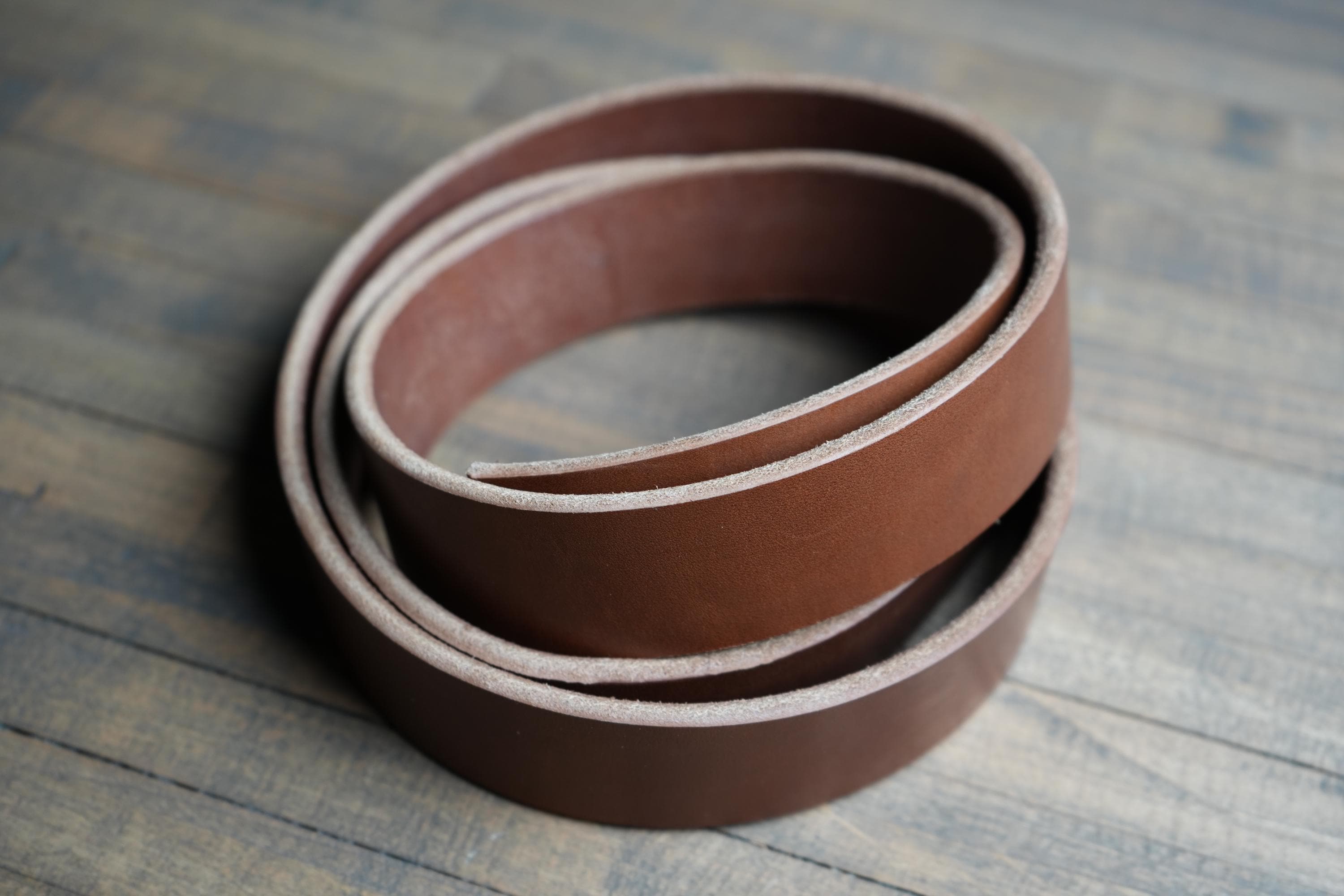 Brown Veg Tanned Bridle Leather 12-14oz American Hides Tanned in America Premium Leather Straps with Beveled Edges Ready for Belt Making