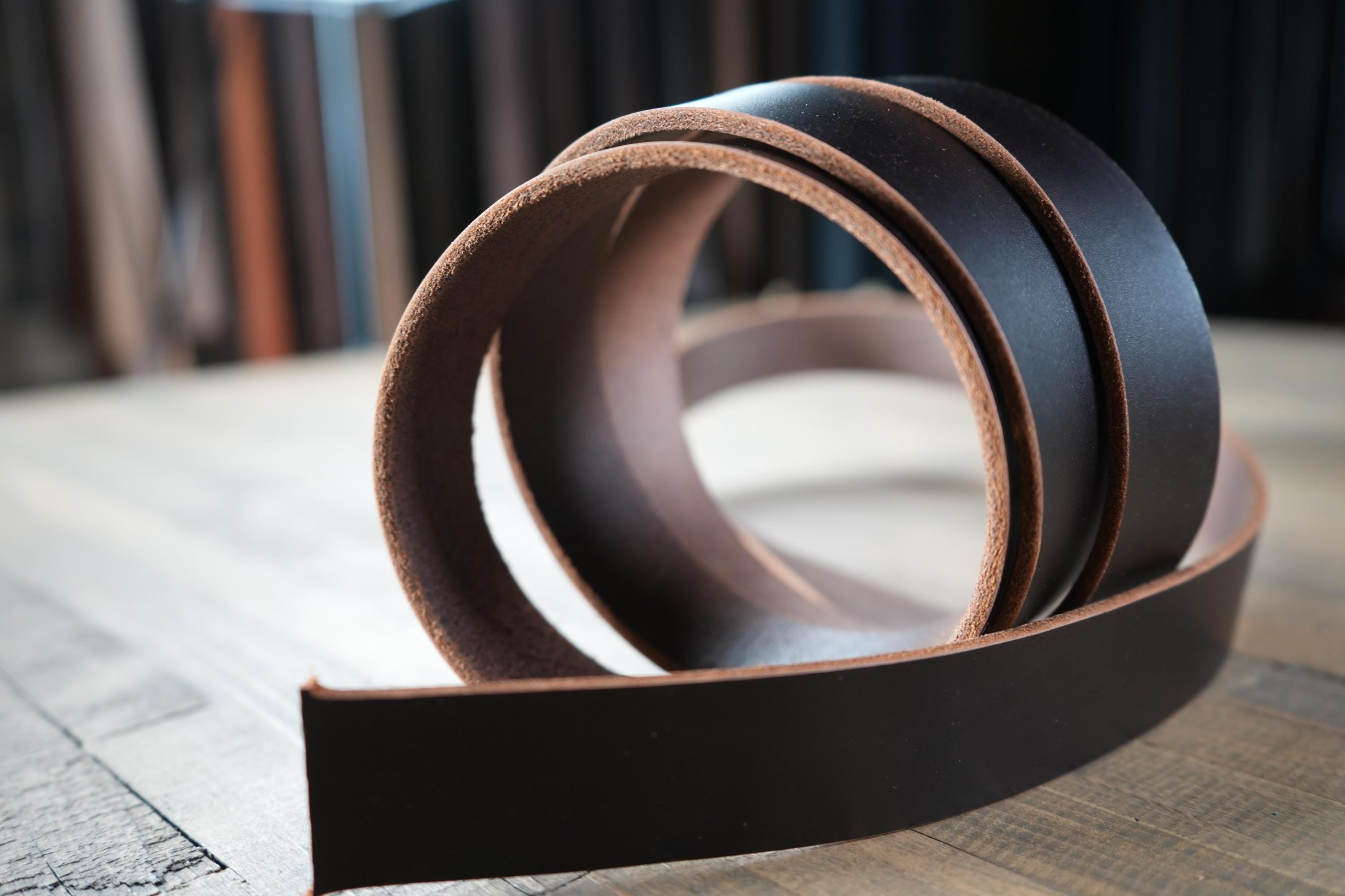 Leather Dog Collar Handmade USA Custom Guitar Strap Crossbody Fanny Pack Belt Natural Purse Straps Leather Blanks Craft Supplies